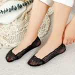 DR1003 – Thin Lace Invisible Boat Socks, (1)